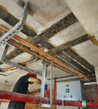 广西楼板开洞粘钢加固补强案例